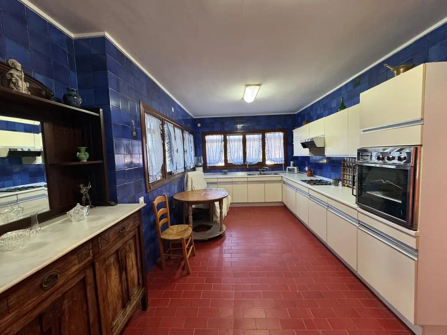 Cuina de Casa o xalet en venda en Villanueva del Rosario amb Aire condicionat, Jardí privat i Terrassa