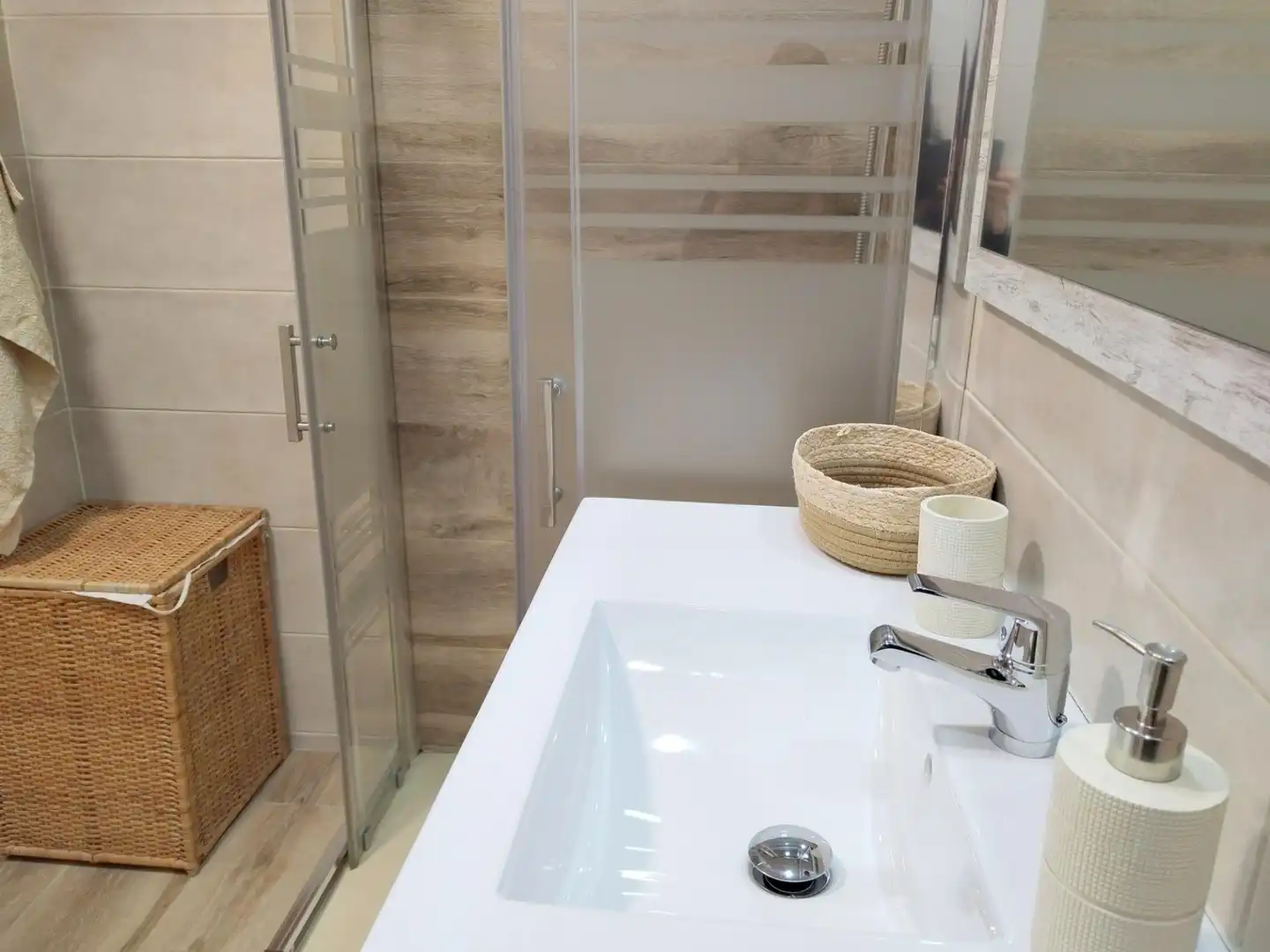 Bathroom of Flat for rent in Arganda del Rey  with Air Conditioner, Heating and Private garden