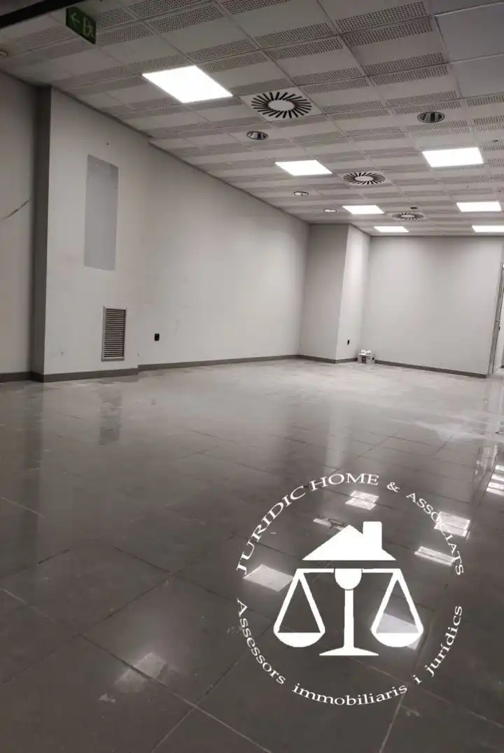 Geschaftsraum zur Miete in La Verneda i la Pau, Sant Martí