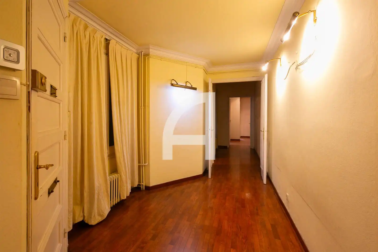Flat for sale in Barcelona  with Heating, Parquet flooring and Terrace