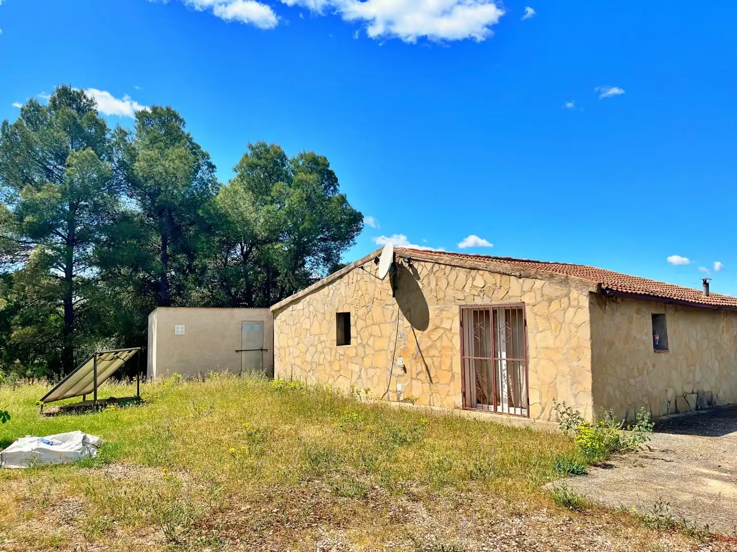Houses for sale in Flix