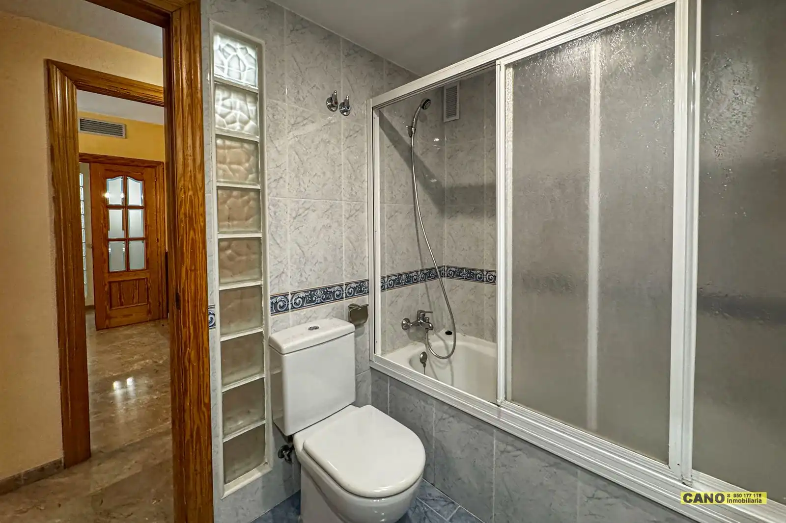 Baño de Piso en venta en Almería con Trastero