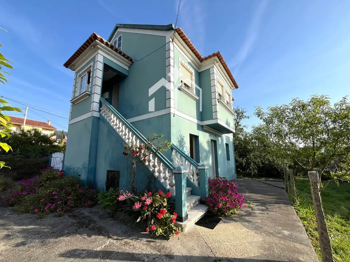 Außenansicht von Haus oder Chalet zum Verkauf in Bueu mit Heizung und Ofen