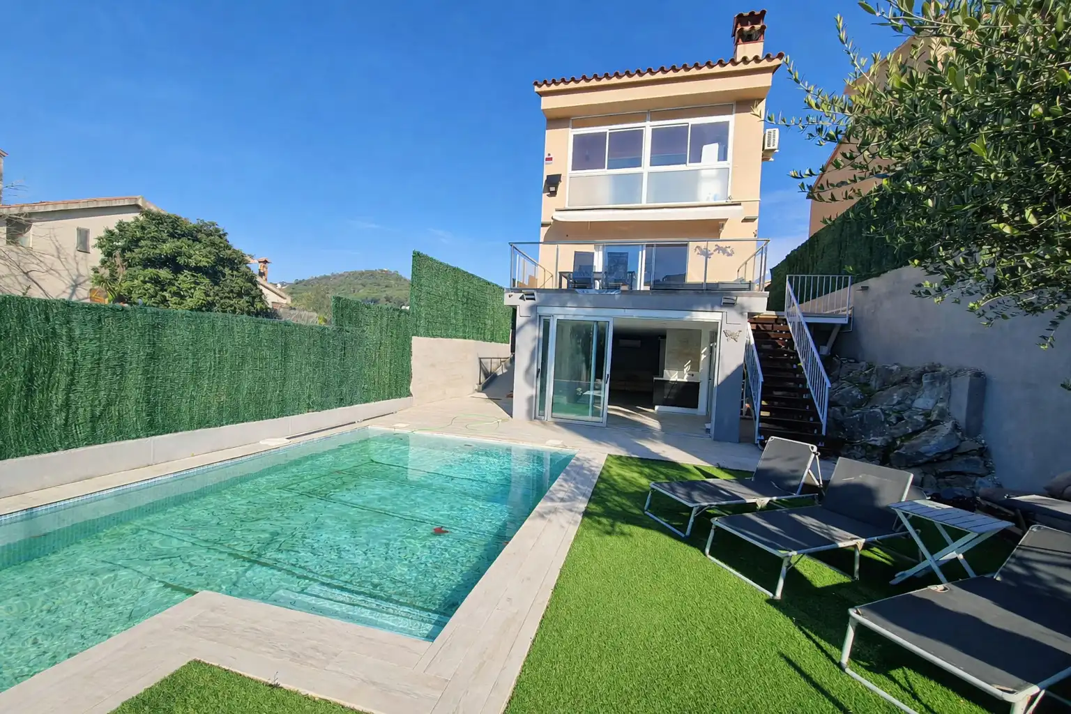 Exterior view of Houses for sale in Dosrius  with Air Conditioner, Heating and Private garden