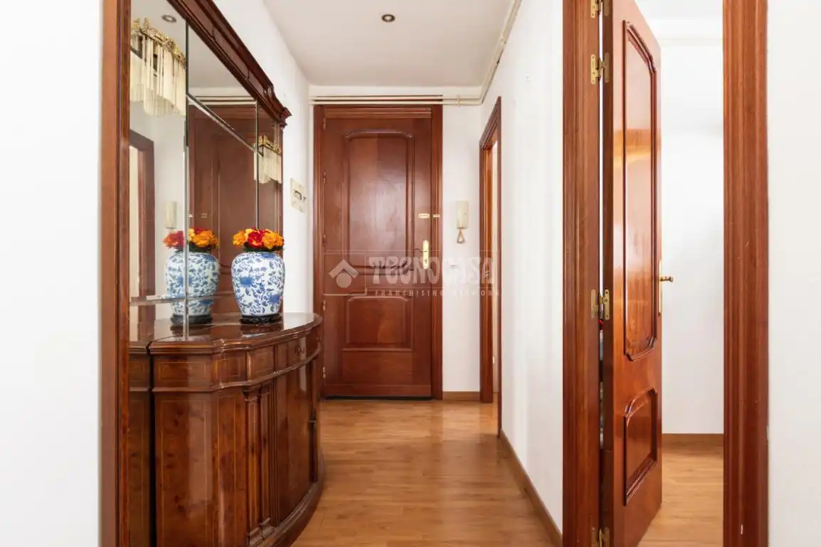 Flat for sale in Zaragoza  with Heating