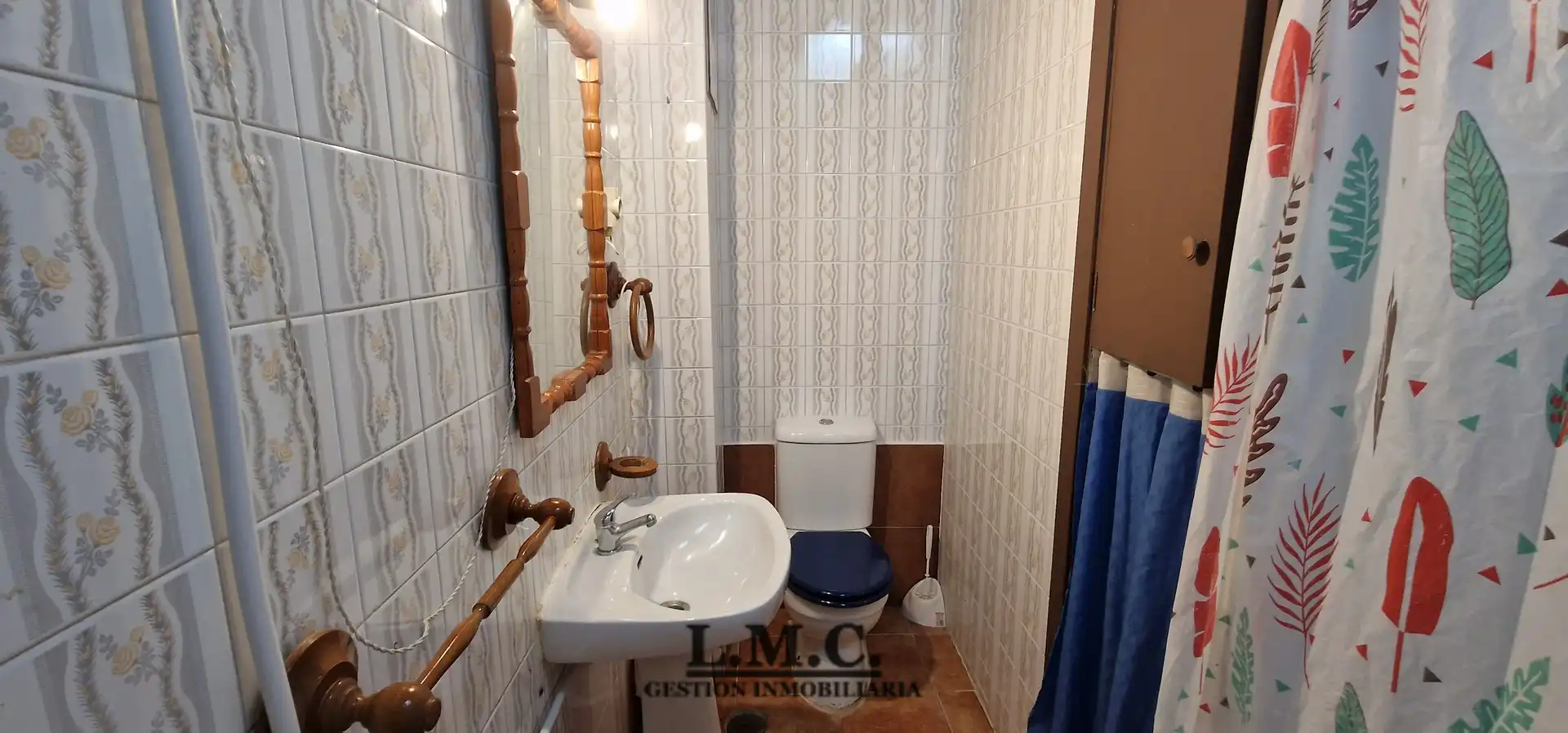 Baño de Piso en venta en Isla Cristina con Terraza, Amueblado y Horno