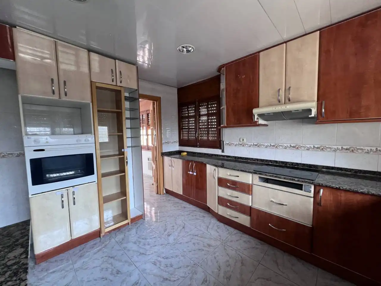 Cuina de Casa o xalet en venda en Vilanova del Vallès amb Jardí privat, Terrassa i Balcó