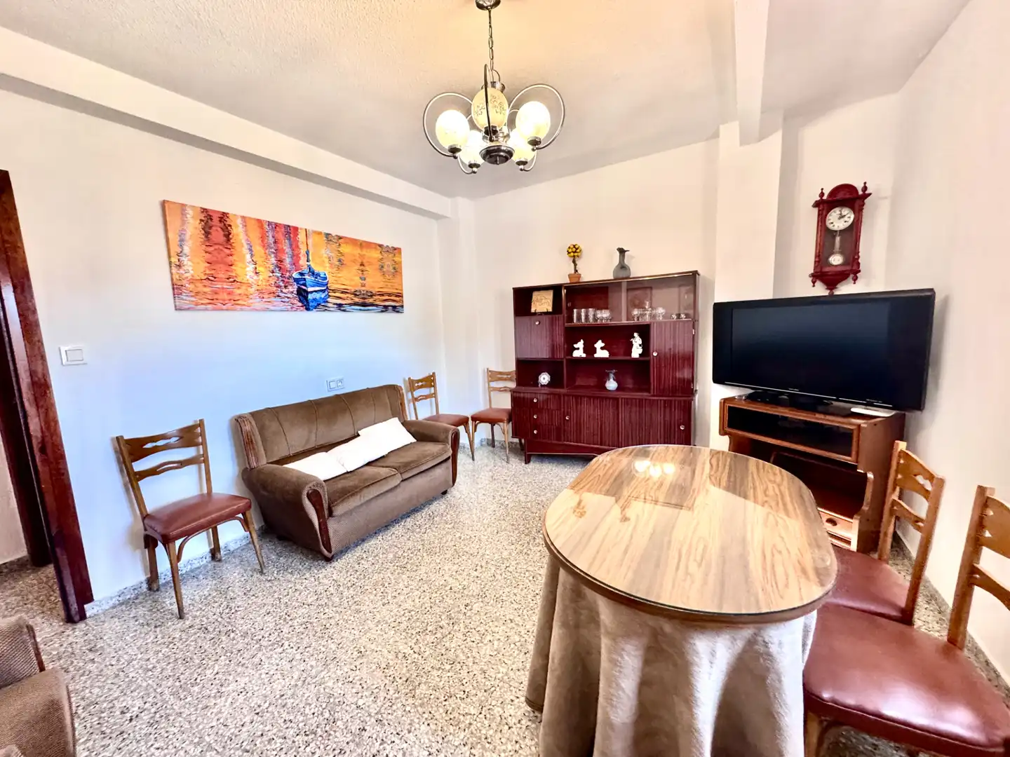 Sala d'estar de Pis en venda en Lanjarón amb Terrassa, Moblat i Balcó