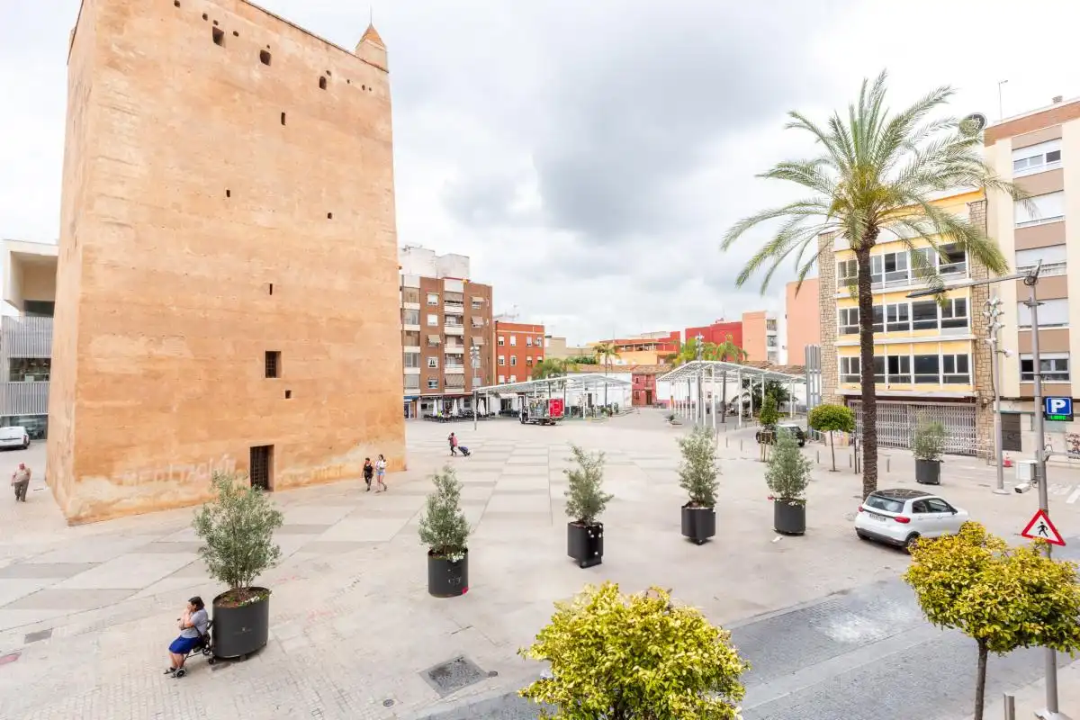 Vista exterior de Pis en venda en Torrent amb Aire condicionat, Calefacció i Terrassa