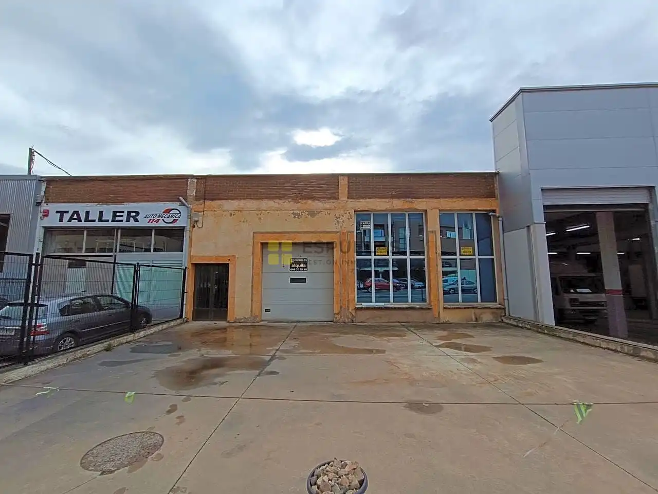 Exterior view of Industrial buildings for rent in Arnedo