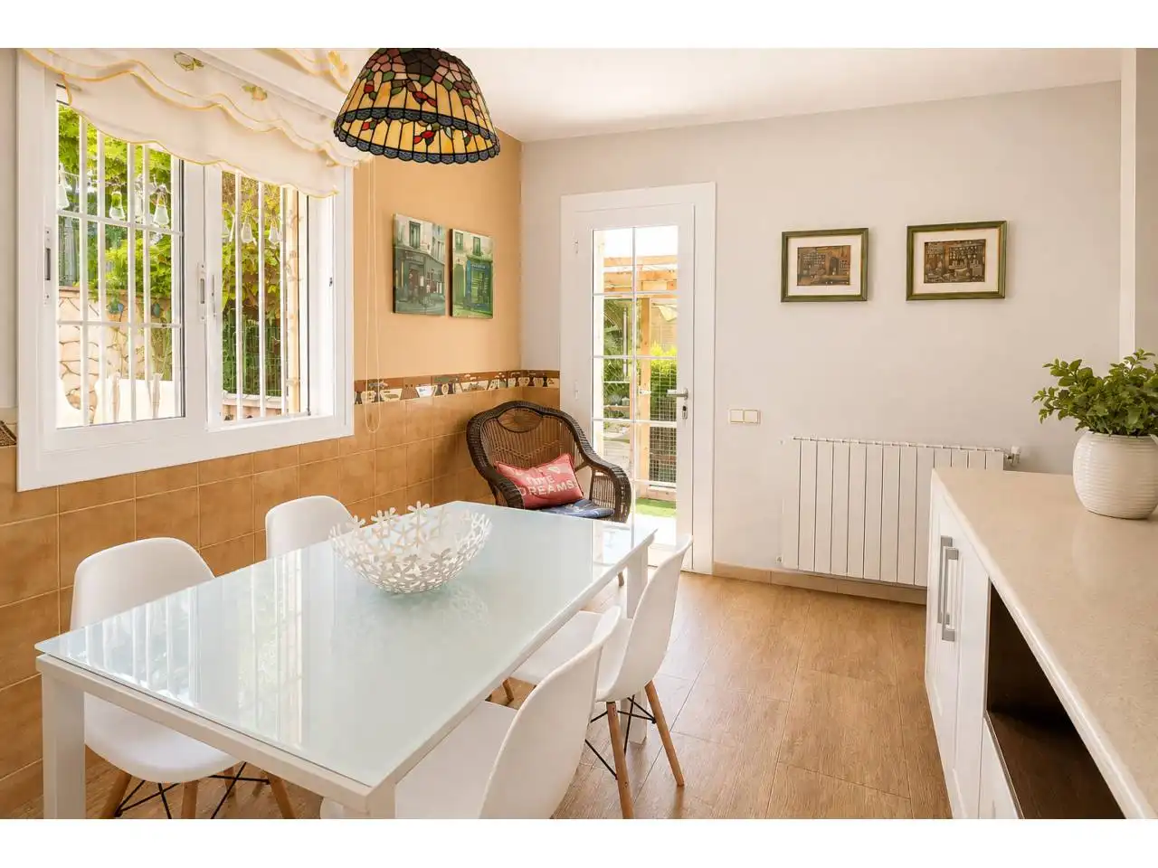 Comedor de Casa o chalet en venta en Cubelles con Aire acondicionado, Calefacción y Jardín privado