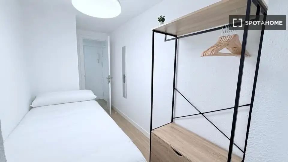 Room in Casco Histórico de Vallecas