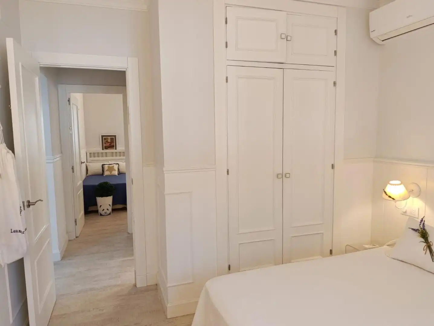 Dormitori de Casa o xalet en venda en Chiclana de la Frontera amb Aire condicionat, Jardí privat i Traster