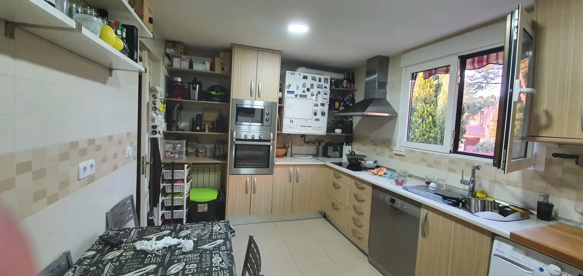 Cocina de Casa o chalet en venta en Boadilla del Monte con Aire acondicionado, Calefacción y Jardín privado