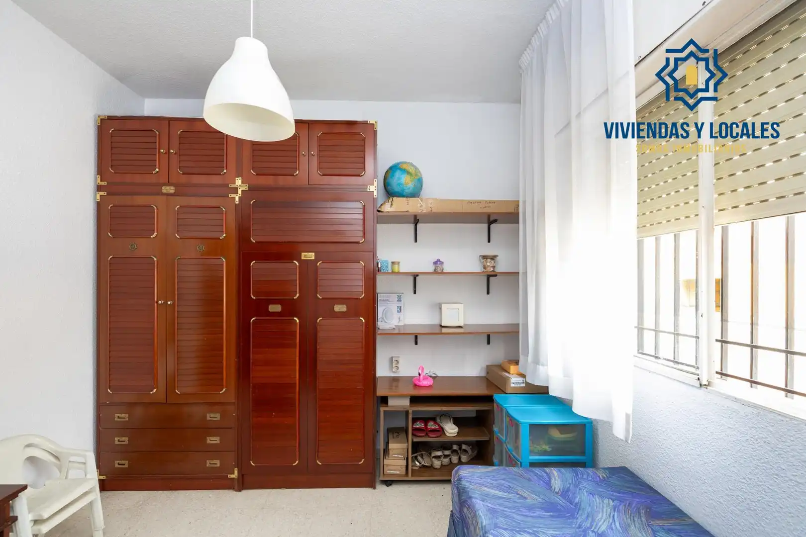 Habitación de Casa o chalet en venta en Armilla con Aire acondicionado, Calefacción y Jardín privado