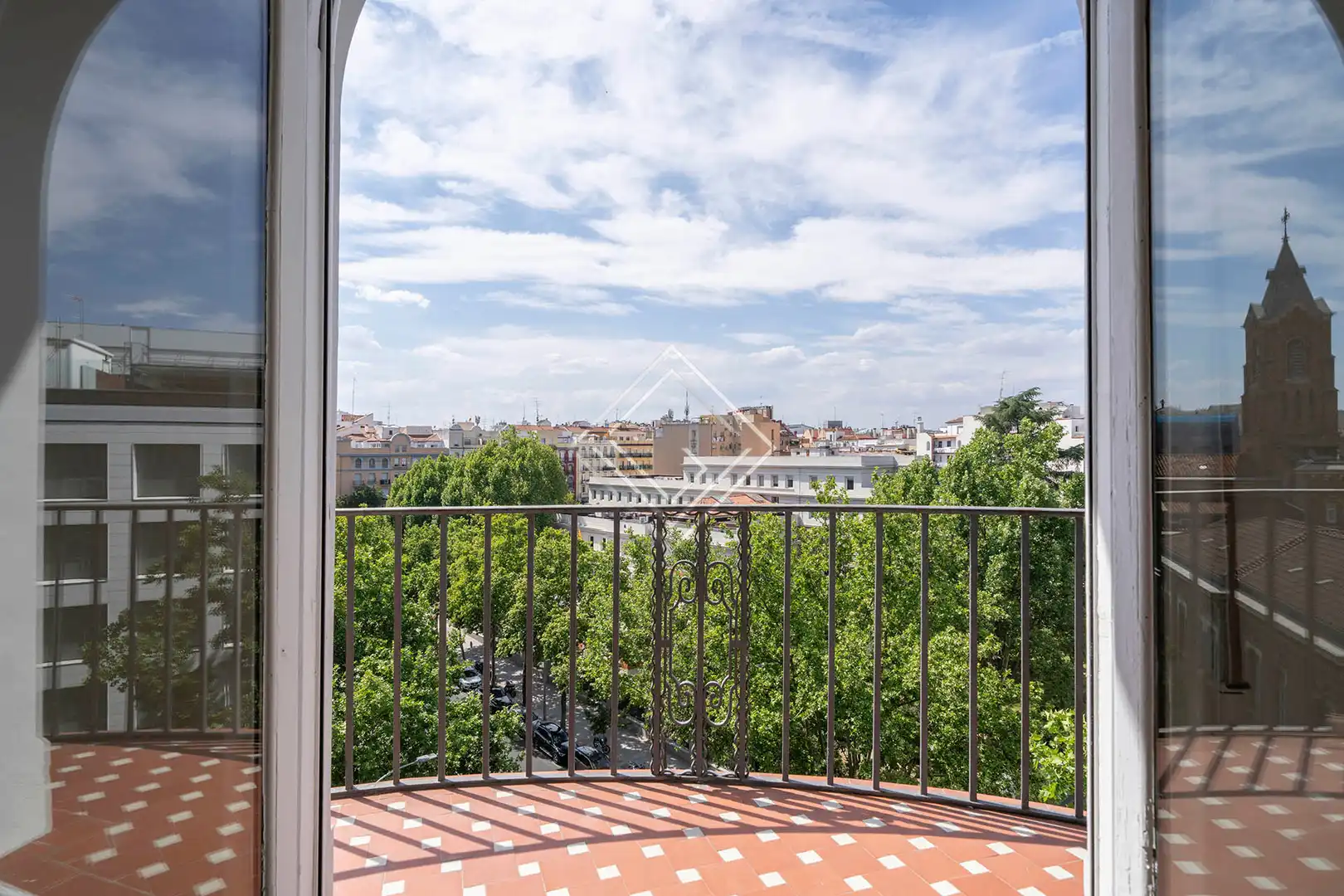 Balcony of Office for sale in Madrid