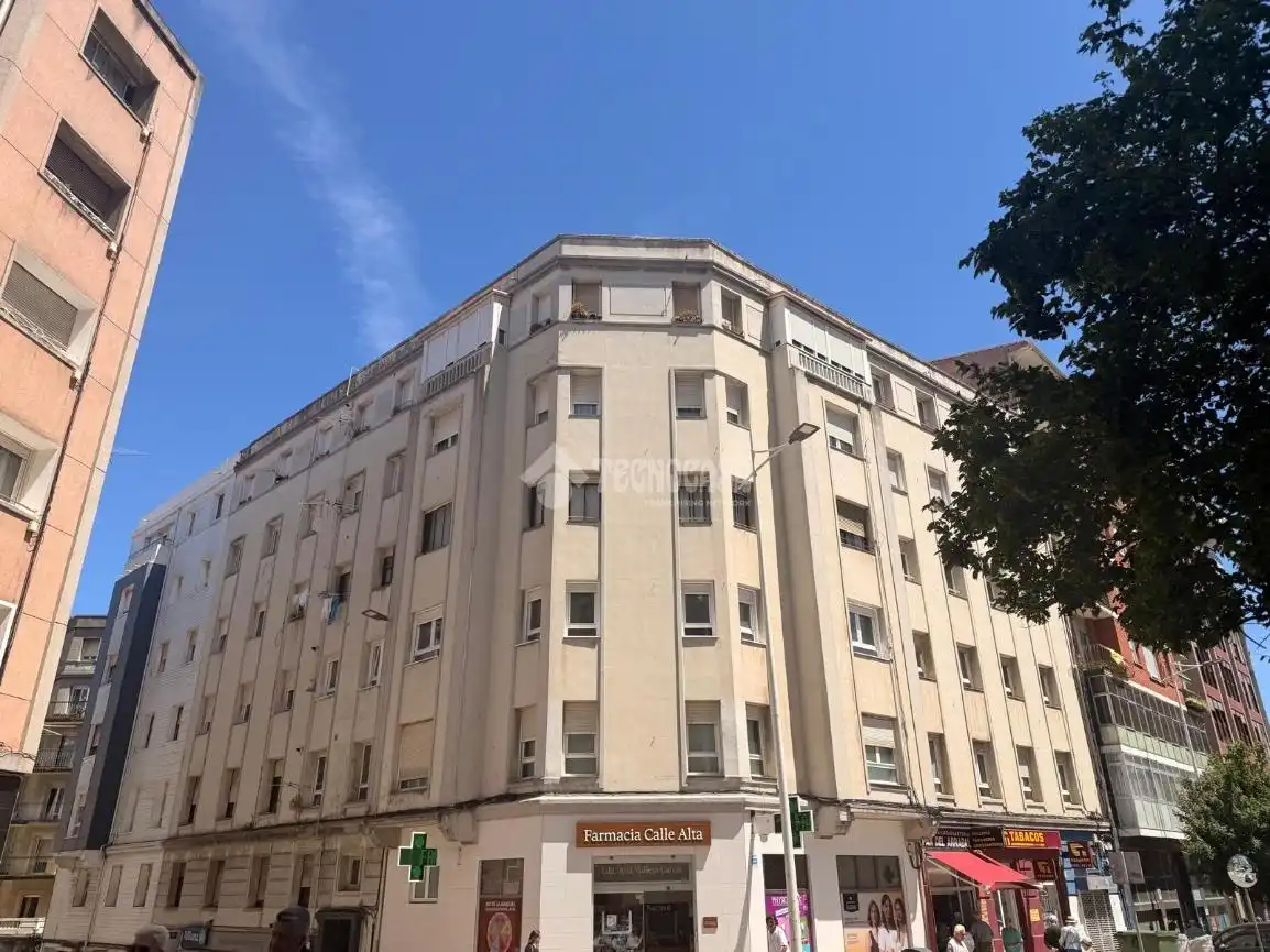 Piso con ascensor en venta en C. Eulalio Ferrer, imagen 17