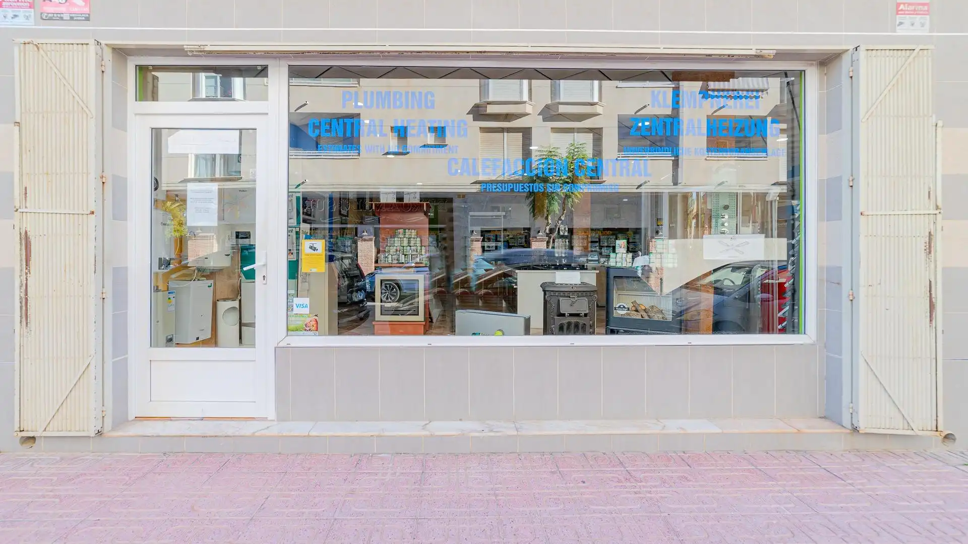 Business premises for sale in Calle ORIHUELA 73