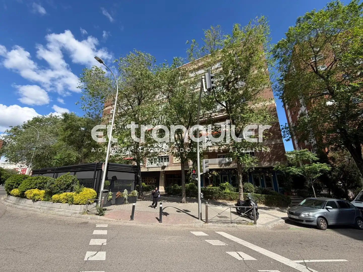 Vista exterior de Pis de lloguer en Madrid amb Aire condicionat, Jardí privat i Rentadora