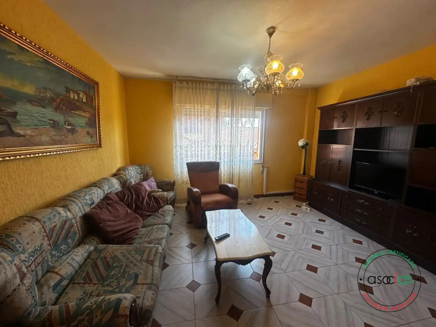 Sala d'estar de Pis en venda en Gijón  amb Calefacció i Parquet