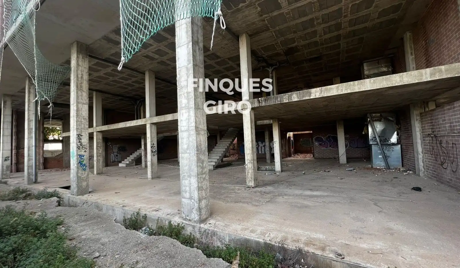 Edifici en venda a ABADESSA EMMA, El Tancat - Mas d'en Gual