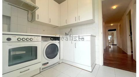 Foto 4 de Piso en venta en Calle Calle Langileria 60, Lamiako-txopoeta, Leioa, Centro Urbano - Hirigunea, Leioa