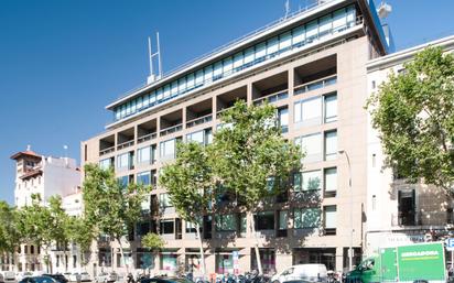 Vista exterior de Oficina de lloguer en  Madrid Capital amb Aire condicionat, Calefacció i Moblat