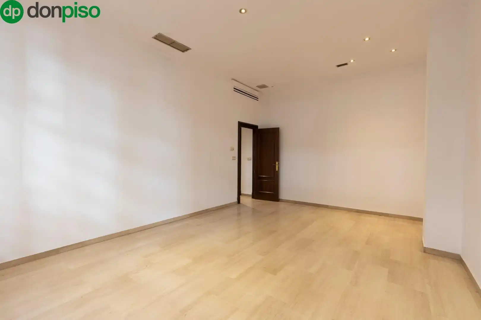 Local comercial en venda a Calle Ángel Ganivet, imagen 59