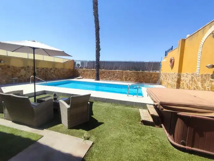 Villa in vendita a Avenida Sol Naciente, imagen 4