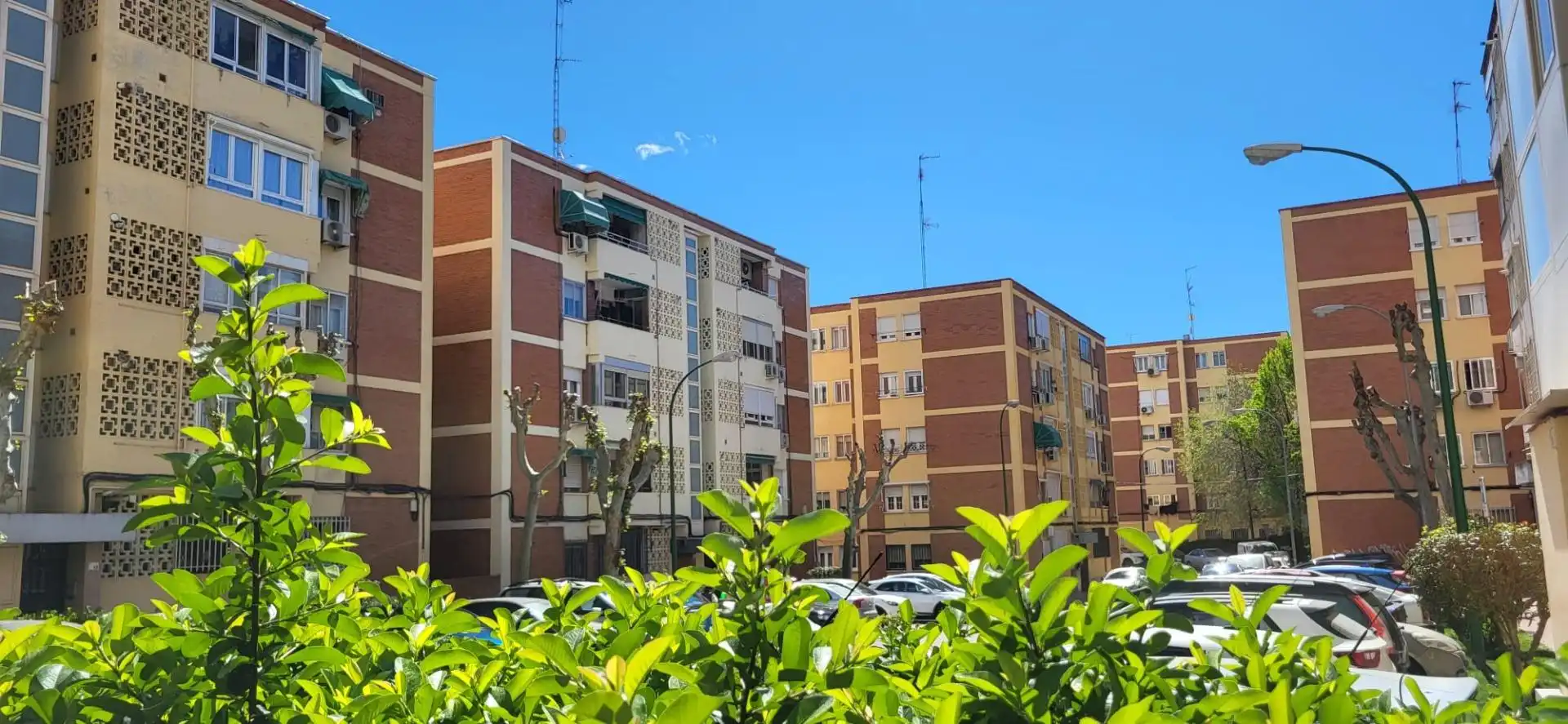 Vista exterior de Piso en venta en Alcobendas con Aire acondicionado, Calefacción y Jardín privado