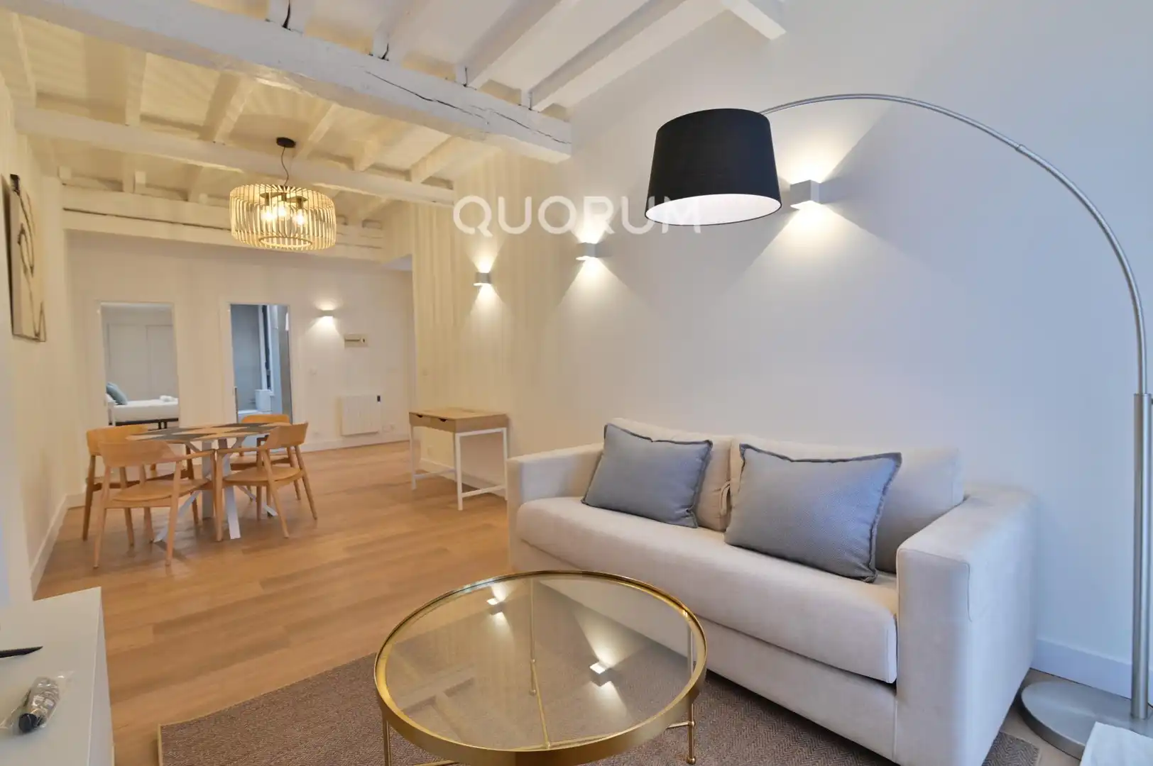 Sala de estar de Piso de alquiler en Bilbao  con Balcón