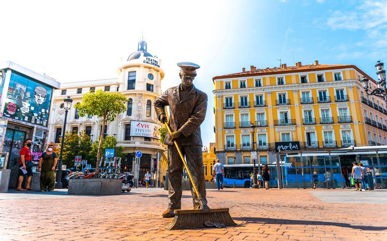Vista exterior de Local en venta en  Madrid Capital con Calefacción y Amueblado