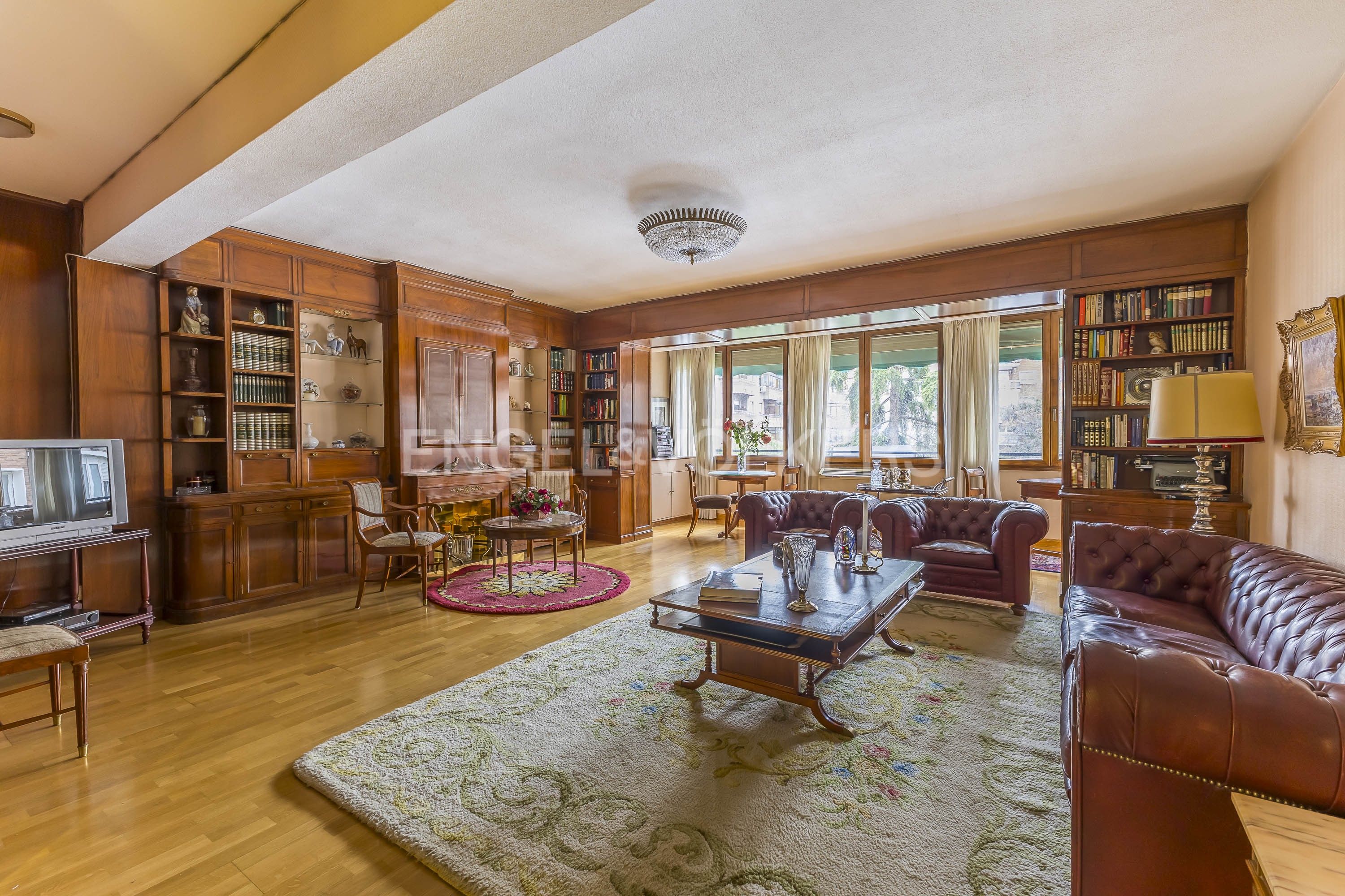 Sala d'estar de Apartament en venda en  Madrid Capital amb Aire condicionat, Calefacció i Traster