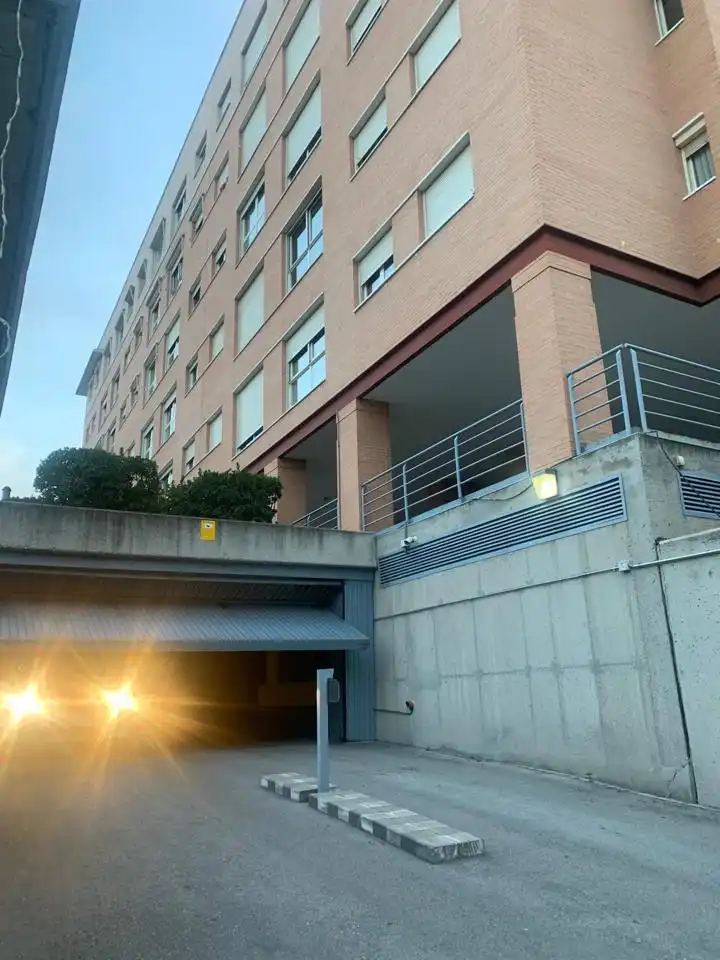 Flat with pool to rent in Calle de Arcaute, imagen 21