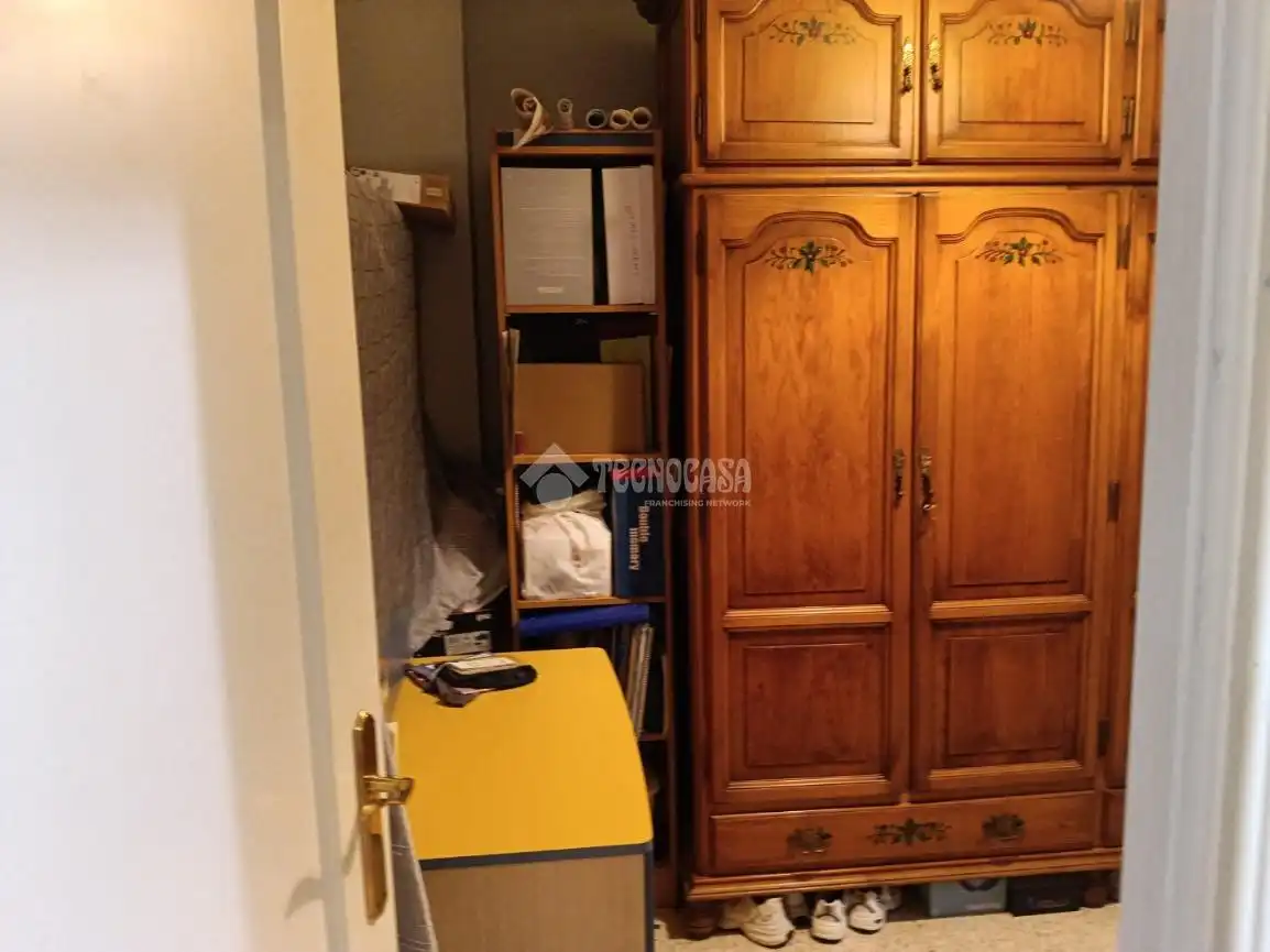Habitación de Casa adosada en venta en Dos Hermanas con Aire acondicionado, Jardín privado y Trastero