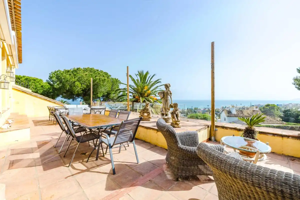Terrassa de Casa o xalet en venda en Estepona amb Aire condicionat, Calefacció i Jardí privat