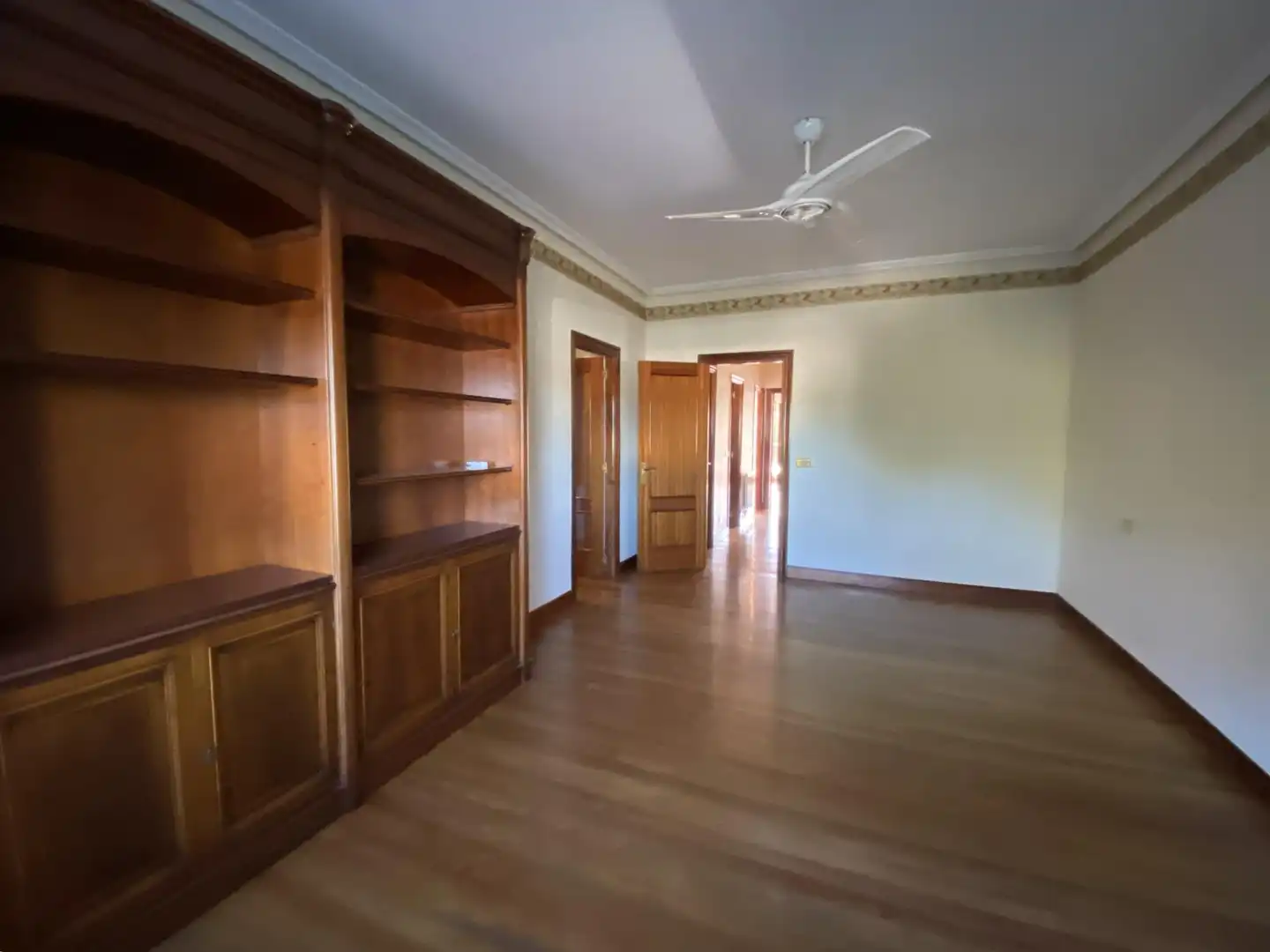 Einfamilien-Reihenhaus zum Verkauf in Loiu mit Heizung, Privatgarten und Terrasse