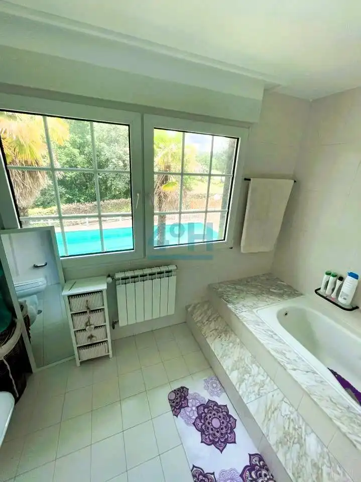 Bathroom of Houses for sale in Taboadela  with Heating, Private garden and Terrace