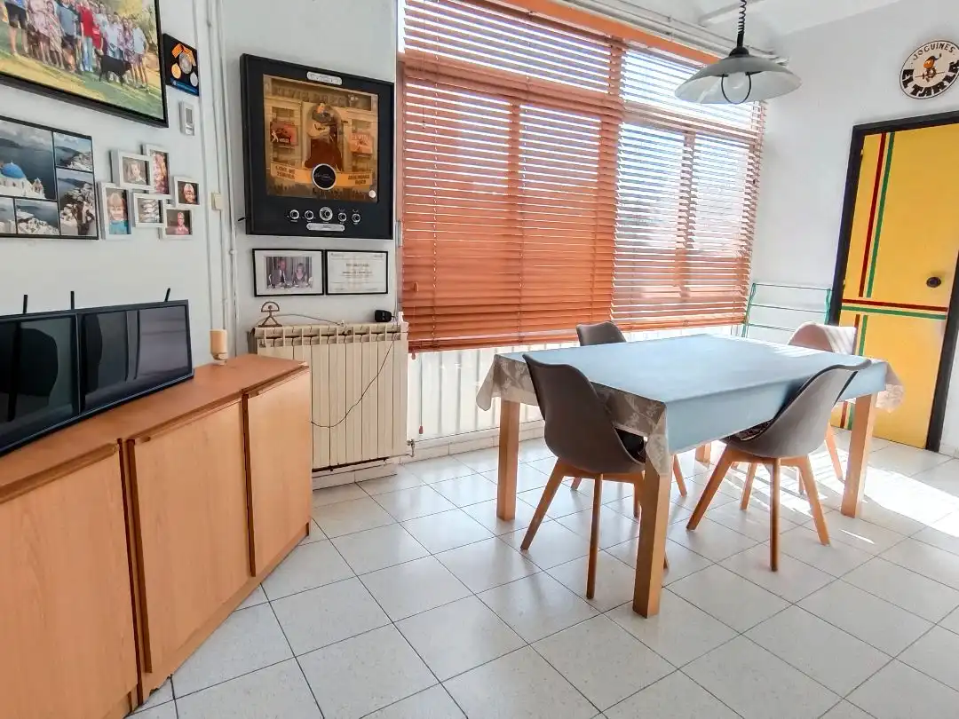 Piso con ascensor en venta en Passeig de la Devesa 1, imagen 3