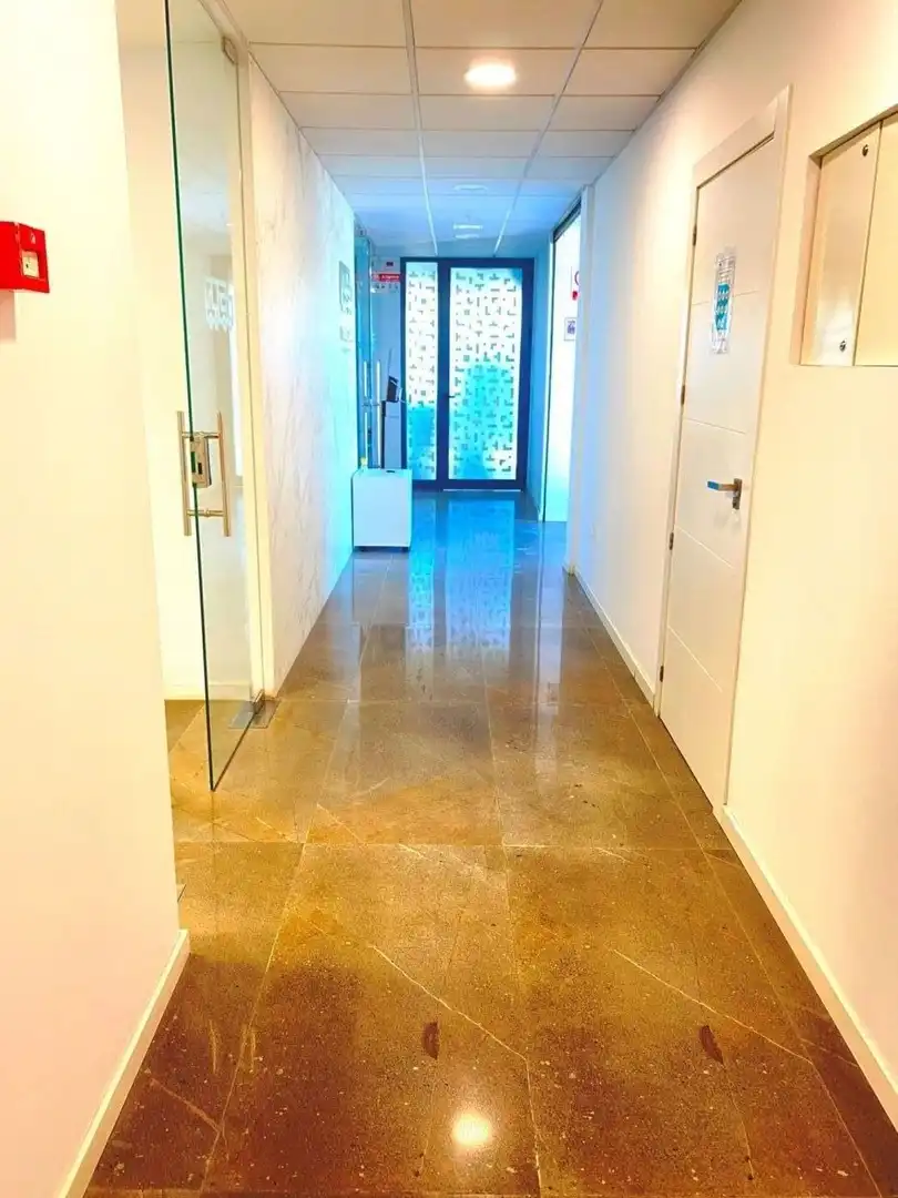 Office for rent in Murcia  with Air Conditioner