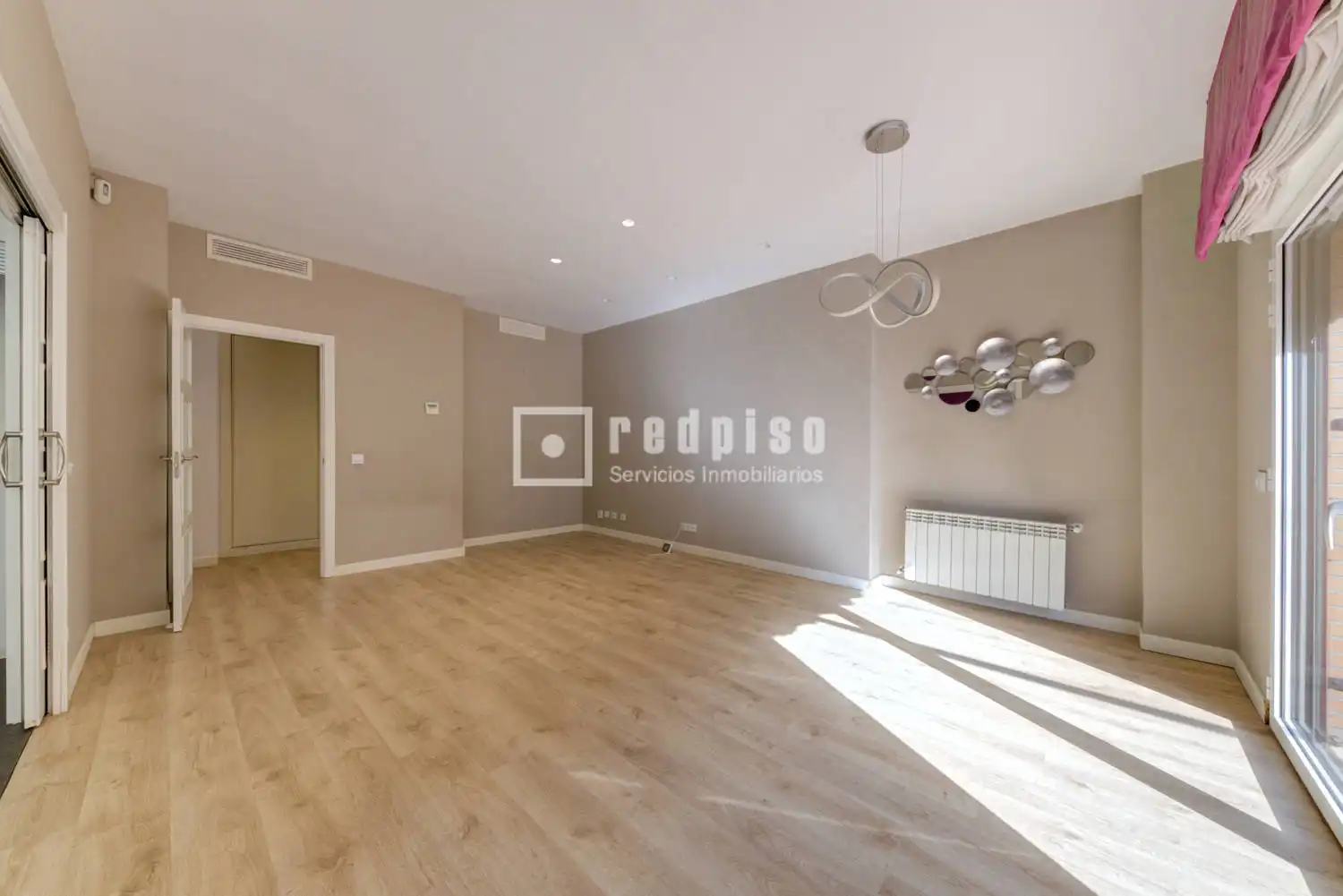 Habitación de Piso en venta en Boadilla del Monte con Aire acondicionado, Calefacción y Terraza