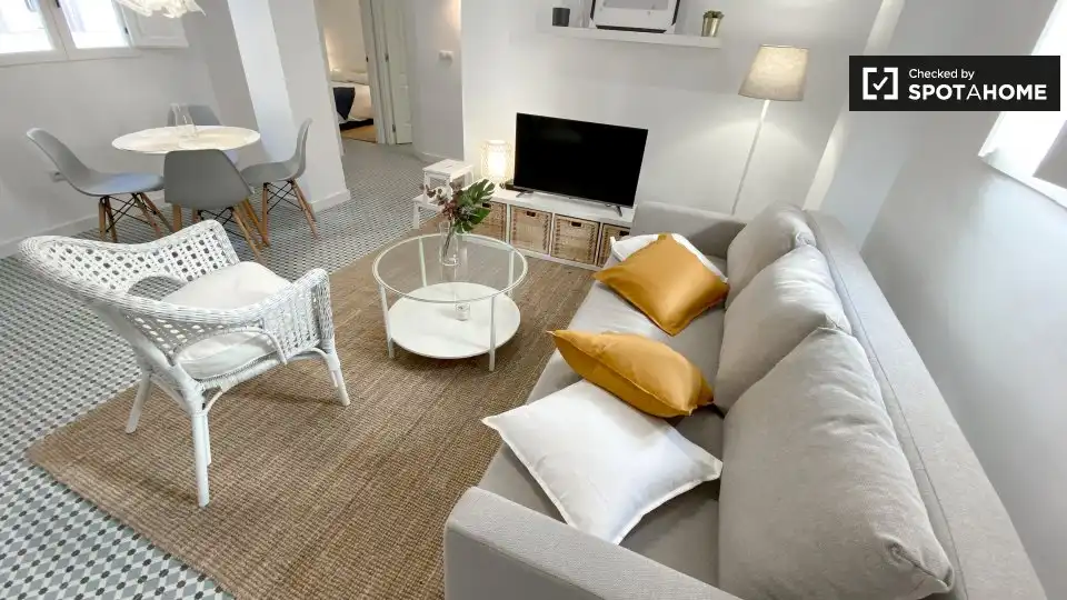 Living room of Flat for rent in Valencia  with Air Conditioner, Heating and Furnished