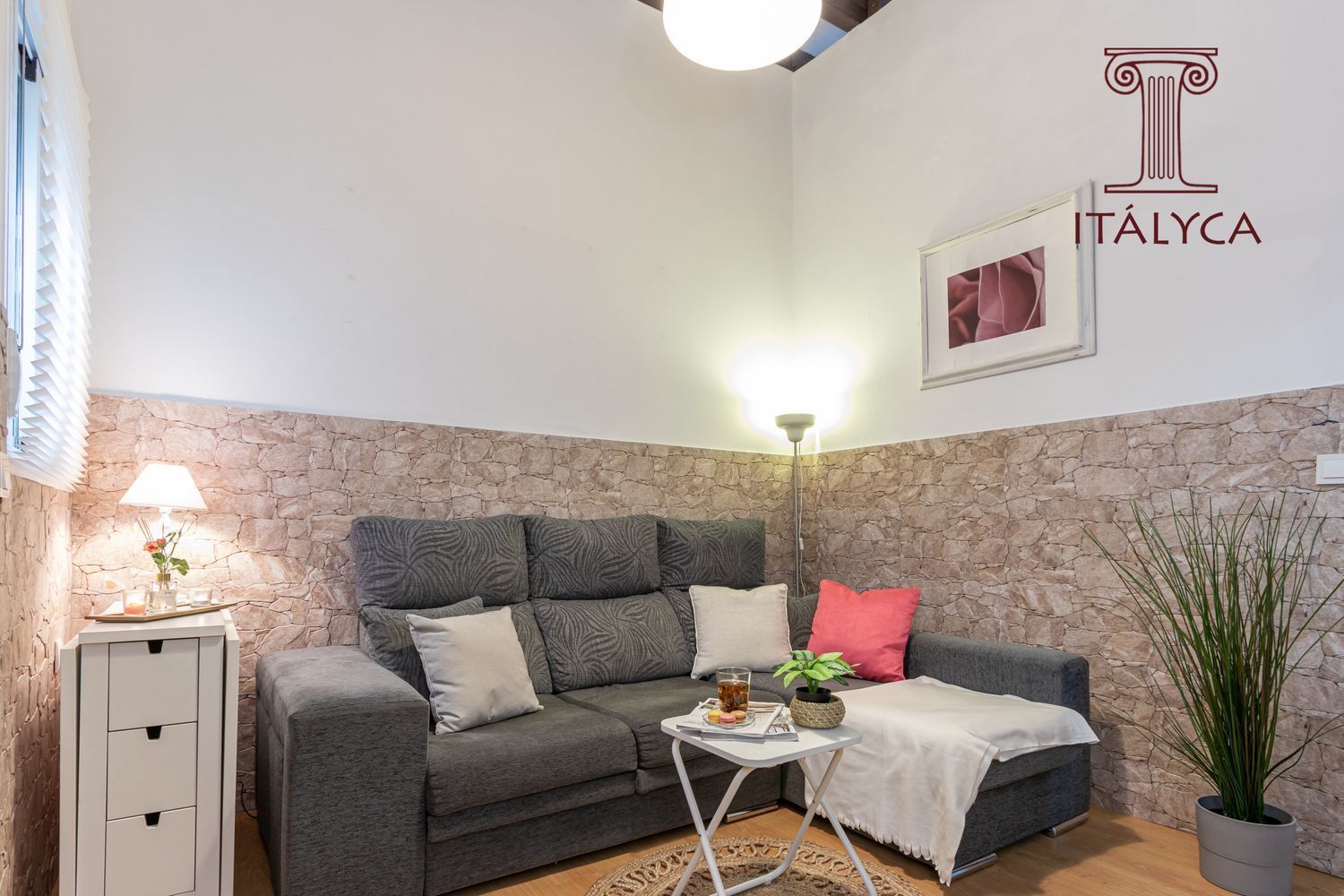 Sala de estar de Piso en venta en  Sevilla Capital con Aire acondicionado
