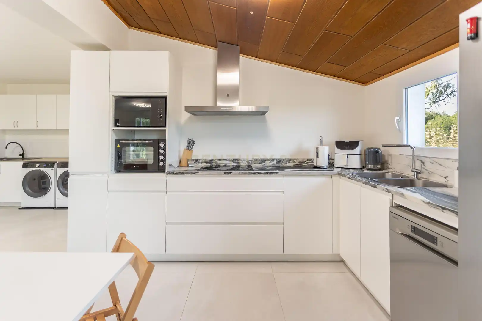Villa con terrazza in vendita a REINES, imagen 19