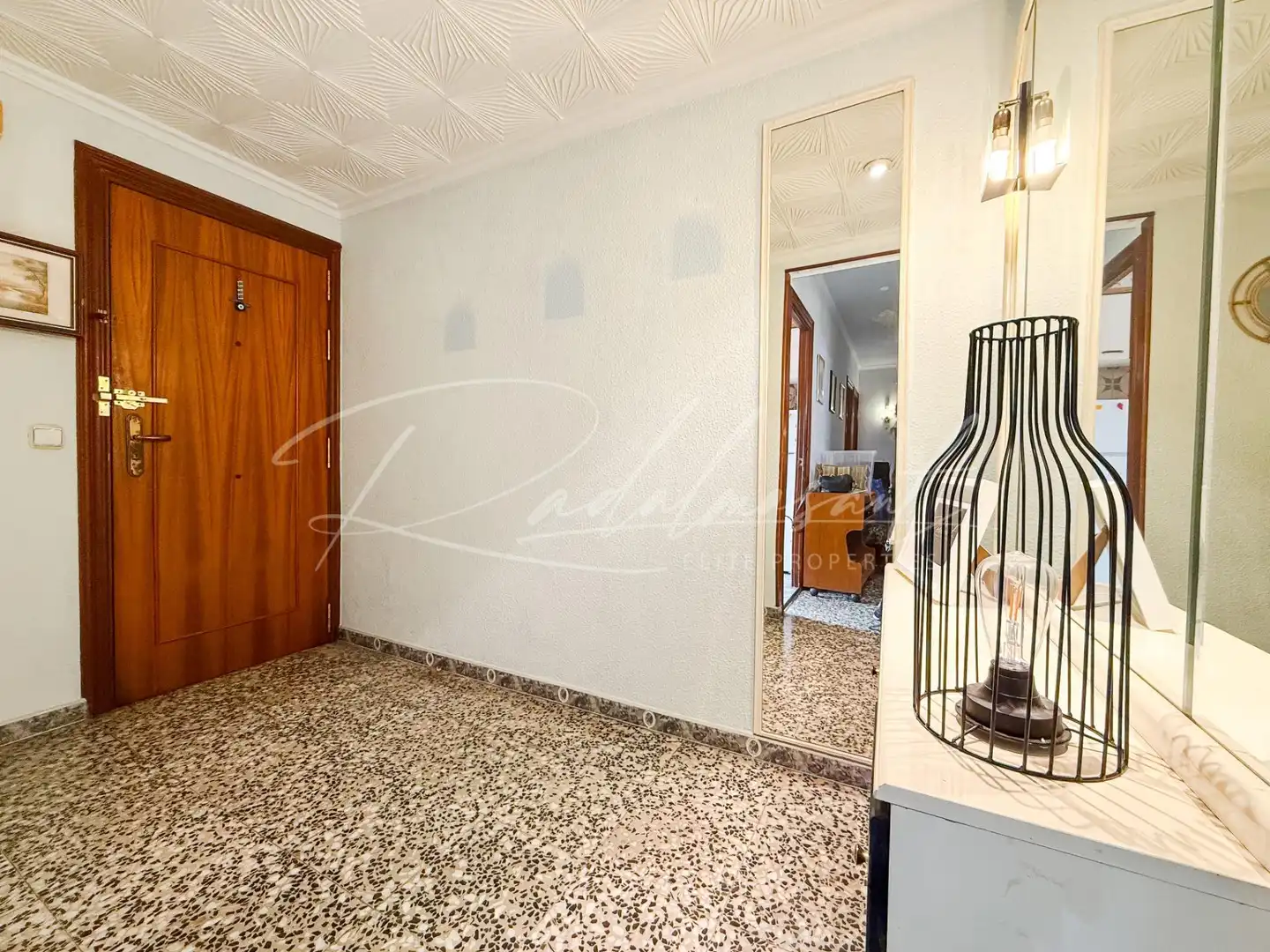 Flat for sale in Centre