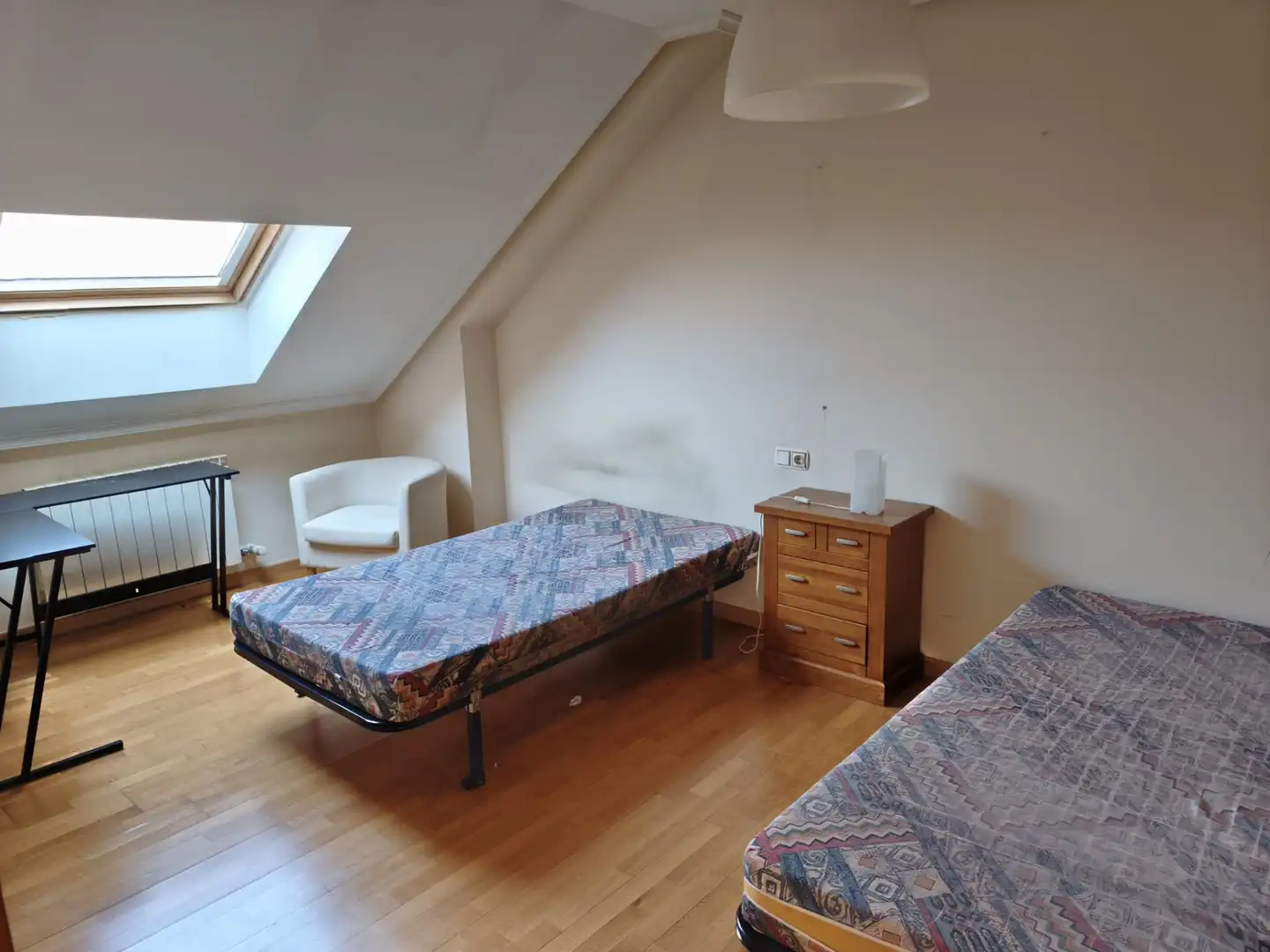 Habitación de Piso en venta en Arévalo con Calefacción, Terraza y Amueblado