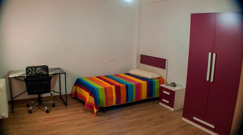 Foto 2 de Piso de alquiler en Calle Valle Inclán, 2, Camino de Ronda, Granada Capital