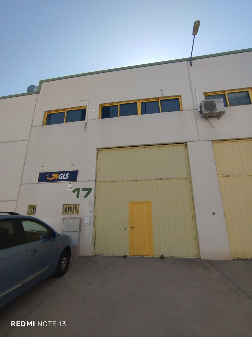 Exterior view of Industrial buildings to rent in Pinto