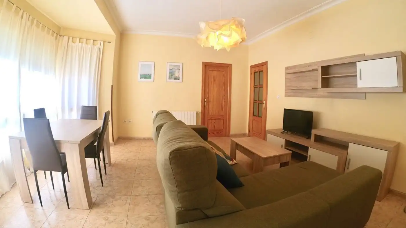Wohnzimmer von Wohnung zur Miete in Plasencia mit Heizung, Terrasse und Möbliert