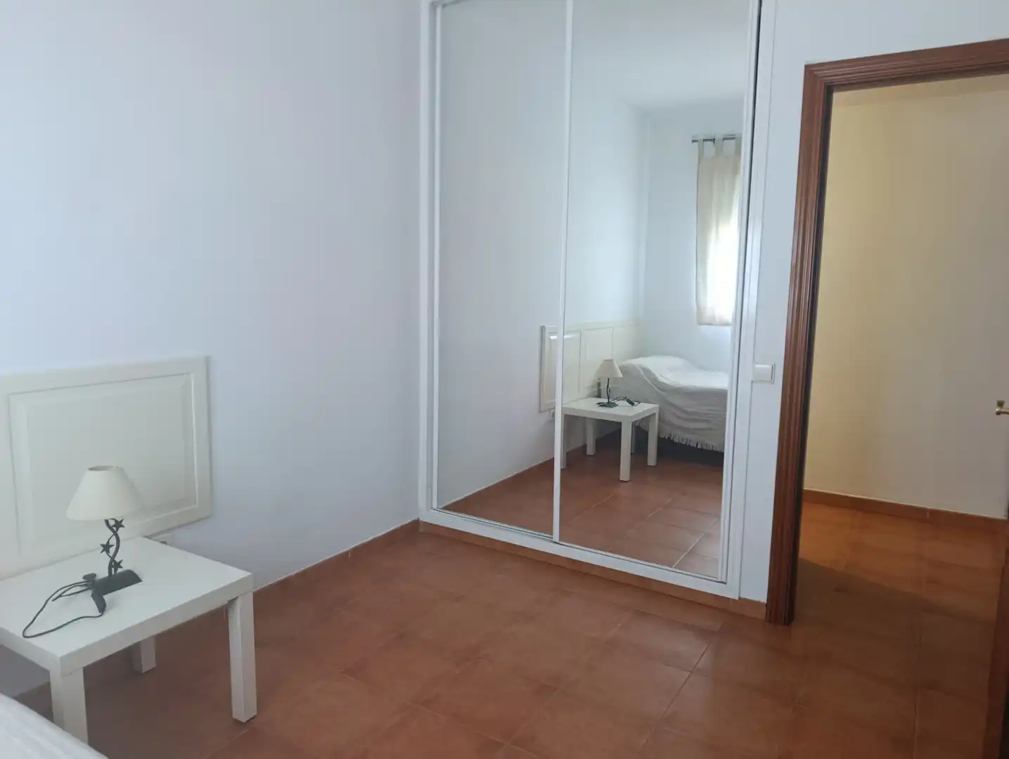 Habitación de Piso de alquiler en Dos Hermanas con Aire acondicionado, Terraza y Amueblado